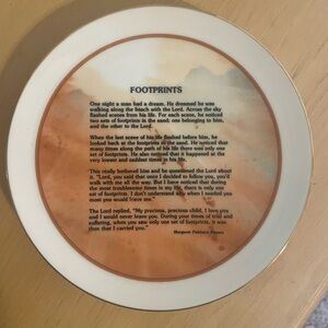 Heirloom Editions “Footprints” poem featured on 7 in decorative porcelain plate.